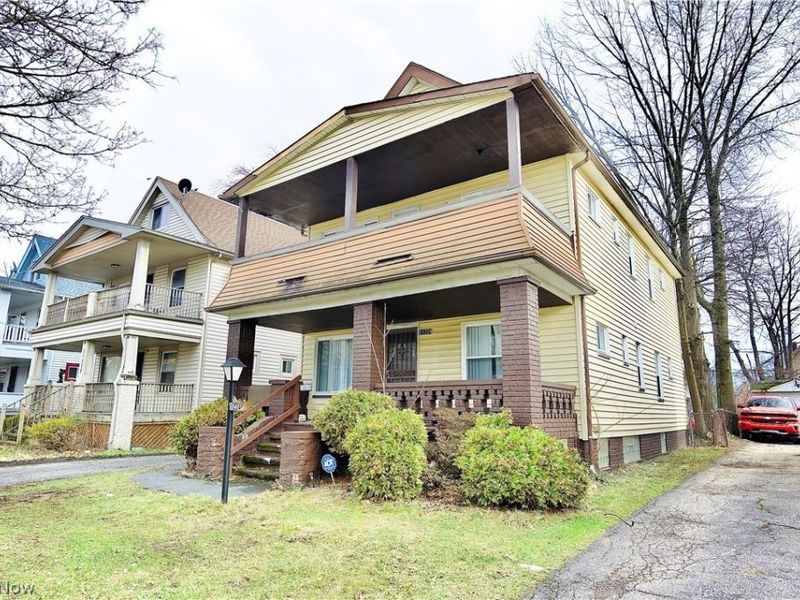 11224 Parkview Avenue , Cleveland, OH 44104 Photo 2