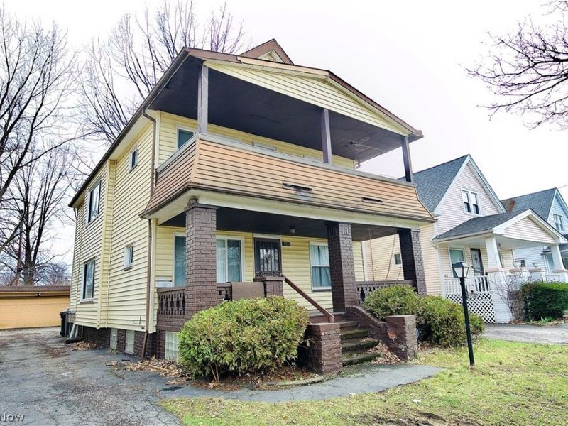 11224 Parkview Avenue , Cleveland, OH 44104 Photo 3