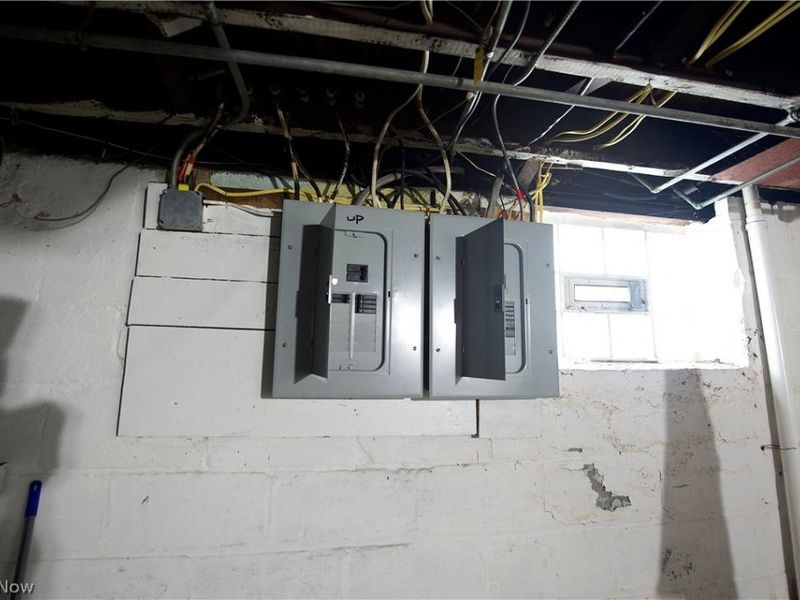 11224 Parkview Avenue, Cleveland, OH 44104 Photo 32