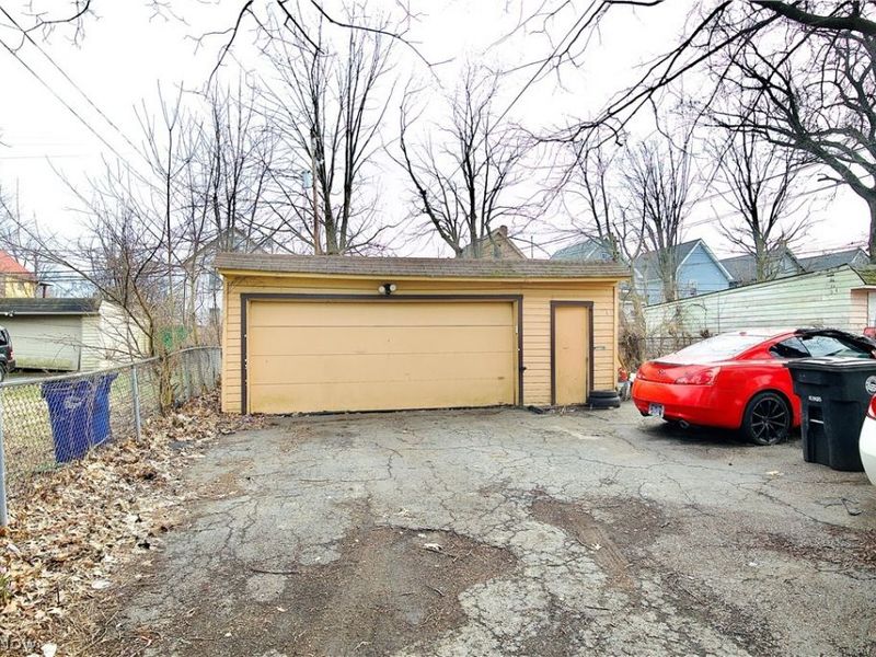 11224 Parkview Avenue, Cleveland, OH 44104 Photo 33