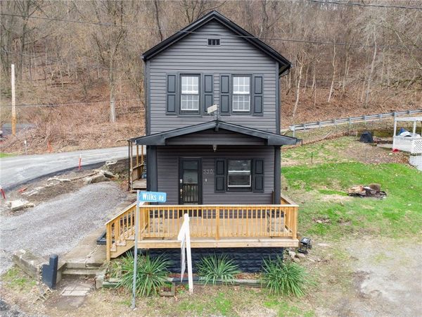 330 Braeburn Rd , Lower Burrell, PA 15068