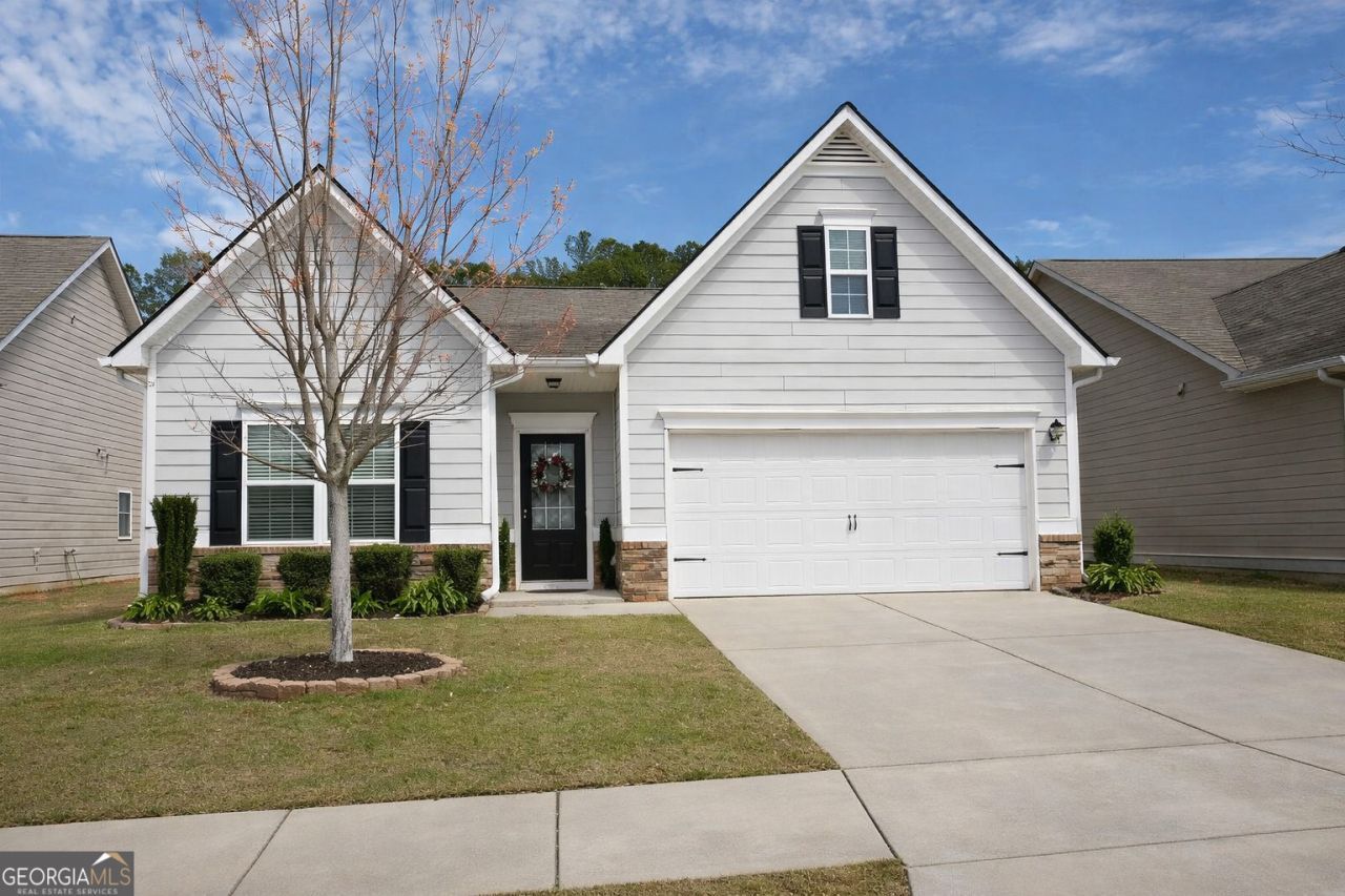 104 Thomaston Street, Newnan, GA 30263 Main Photo