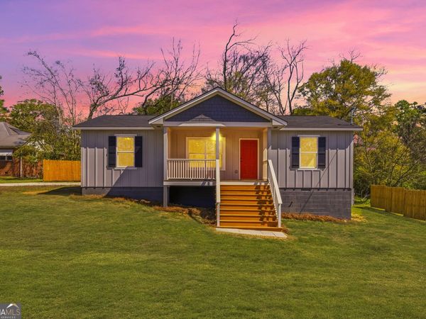 509 Carlton Avenue, Union Point, GA 30669