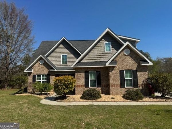 134 Delenn Drive, Lizella, GA 31052
