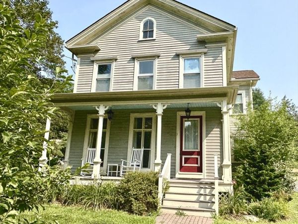 3 Kingsley, Williamsburg, MA 01039