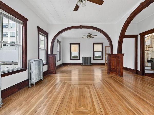 24 Carleton St, Revere, MA 02151