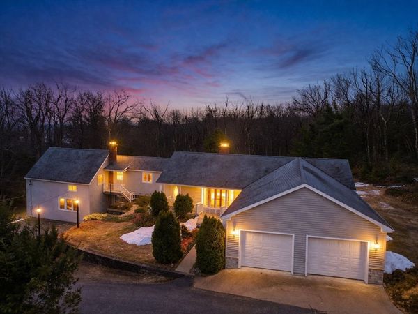 106 Paxton Rd, Holden, MA 01520