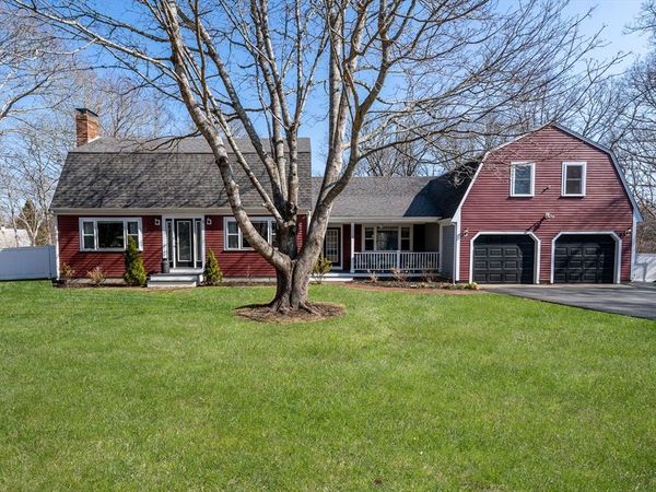 9 Avon Drive, Sandwich, MA 02563