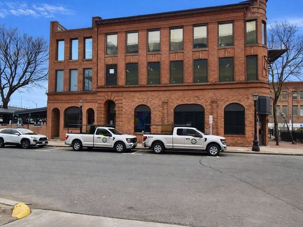 88 Worthington St, Springfield, MA 01103