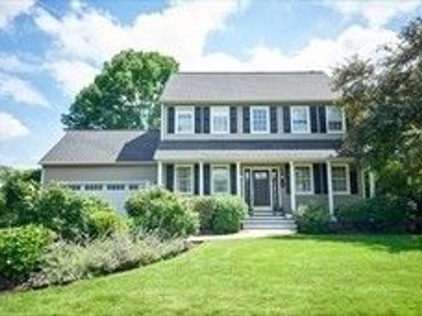 30 Juniper Wood Drive, Haverhill, MA 01832