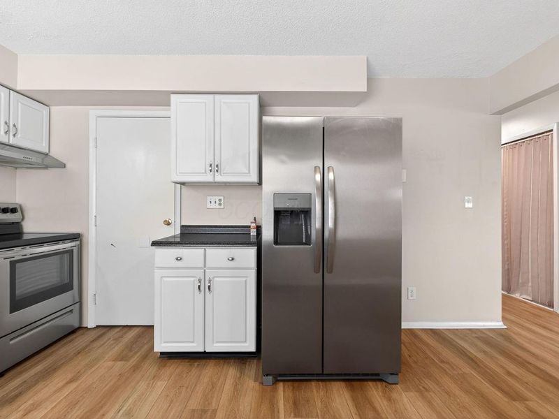 5882 Starcrest Drive , Galloway, OH 43119 Photo 12