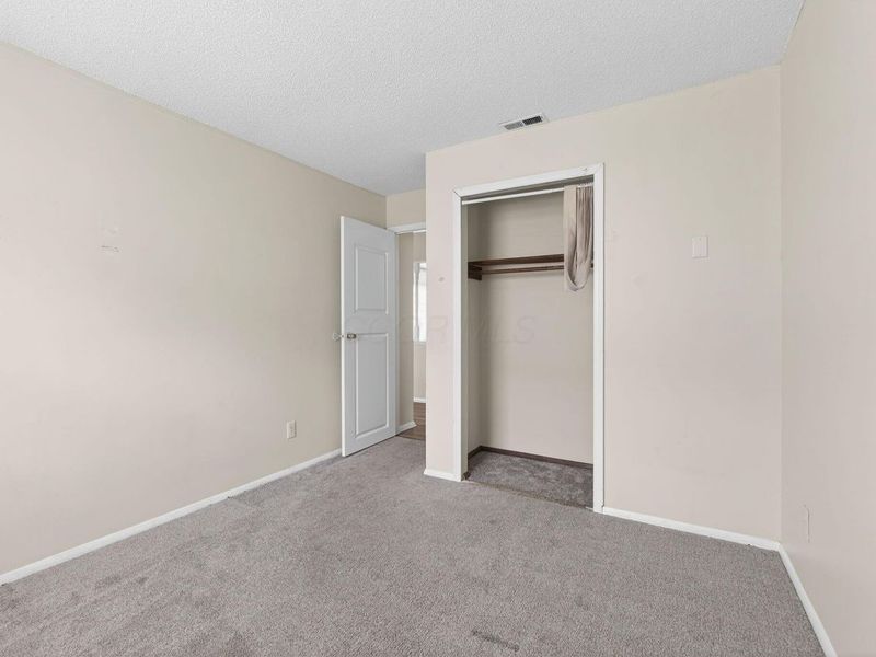 5882 Starcrest Drive , Galloway, OH 43119 Photo 19