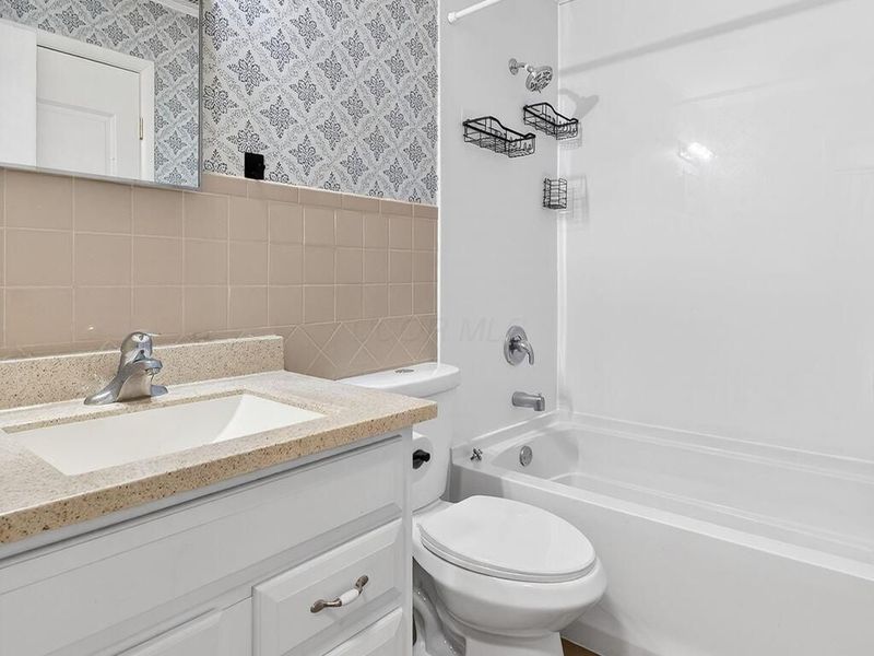 5882 Starcrest Drive , Galloway, OH 43119 Photo 20