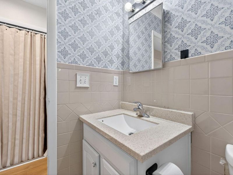 5882 Starcrest Drive , Galloway, OH 43119 Photo 22