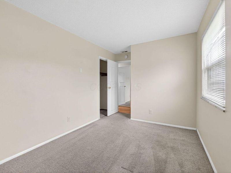 5882 Starcrest Drive , Galloway, OH 43119 Photo 26