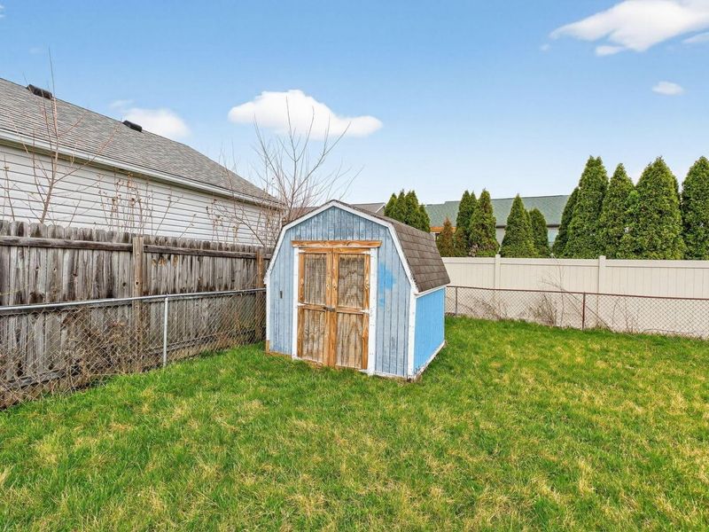 5882 Starcrest Drive , Galloway, OH 43119 Photo 34