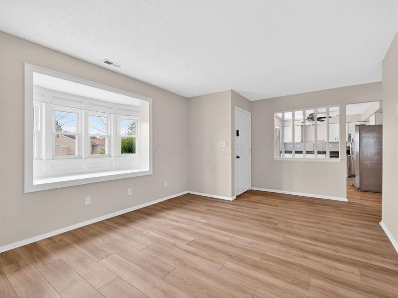 5882 Starcrest Drive , Galloway, OH 43119 Photo 6