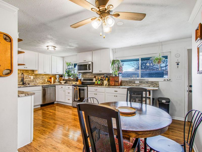 1556 Rosehill Road , Reynoldsburg, OH 43068 Photo 10