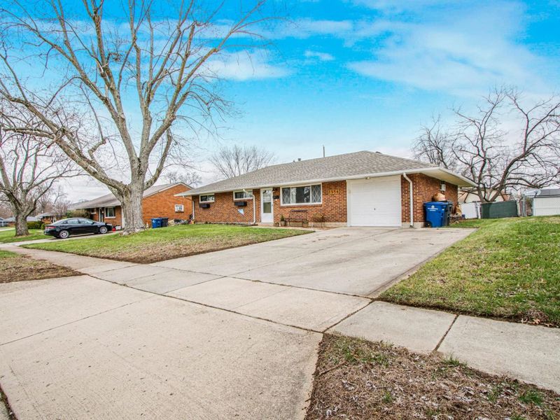 1556 Rosehill Road , Reynoldsburg, OH 43068 Photo 2