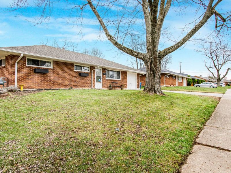 1556 Rosehill Road , Reynoldsburg, OH 43068 Photo 3