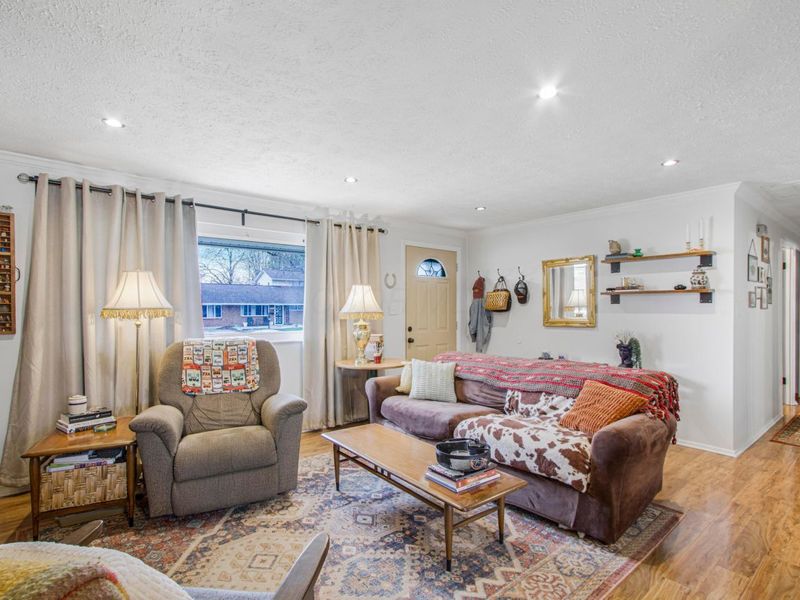 1556 Rosehill Road , Reynoldsburg, OH 43068 Photo 7