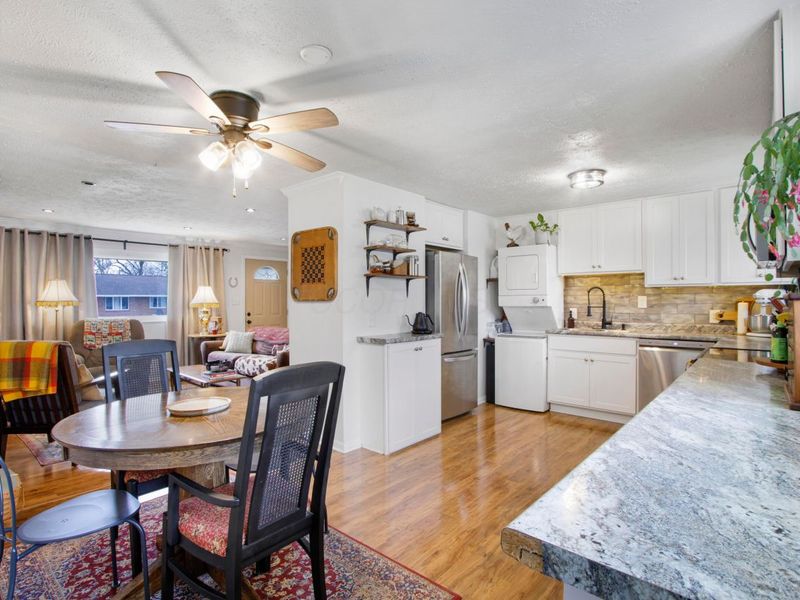 1556 Rosehill Road , Reynoldsburg, OH 43068 Photo 9