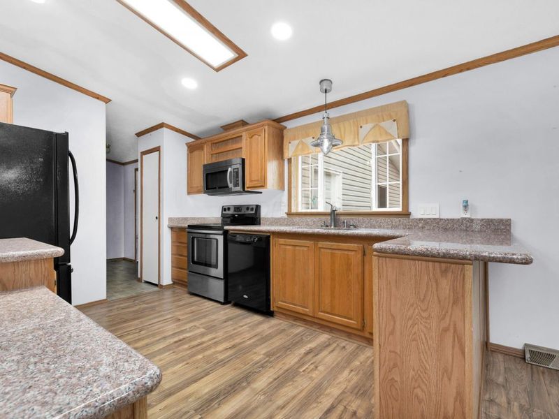 7655 Kooteney Street , Huntsville, OH 43324 Photo 14