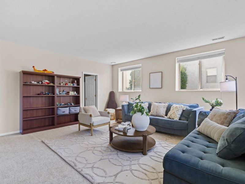 8048 Lombard Way, Dublin, OH 43016 Photo 23