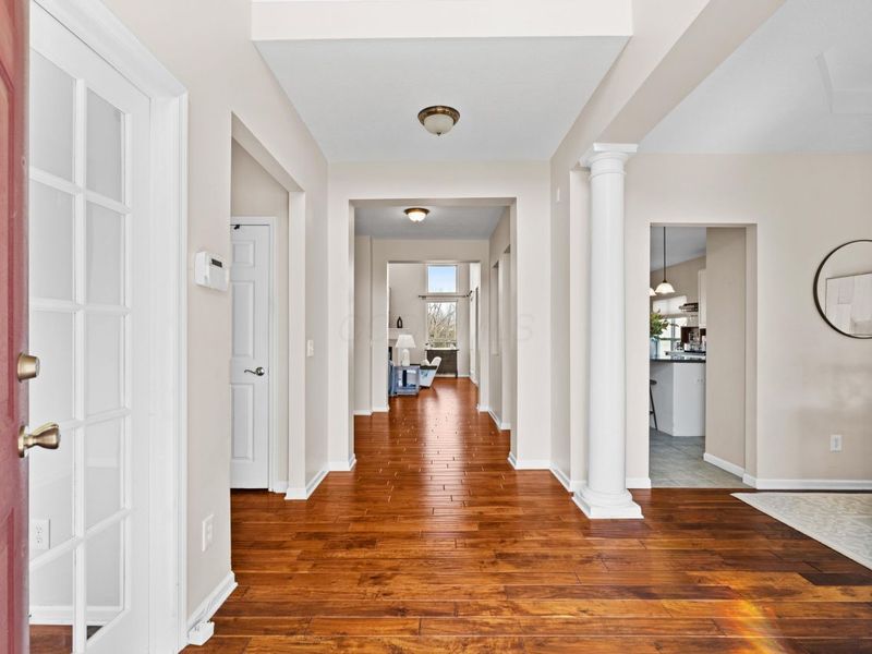 8048 Lombard Way, Dublin, OH 43016 Photo 3