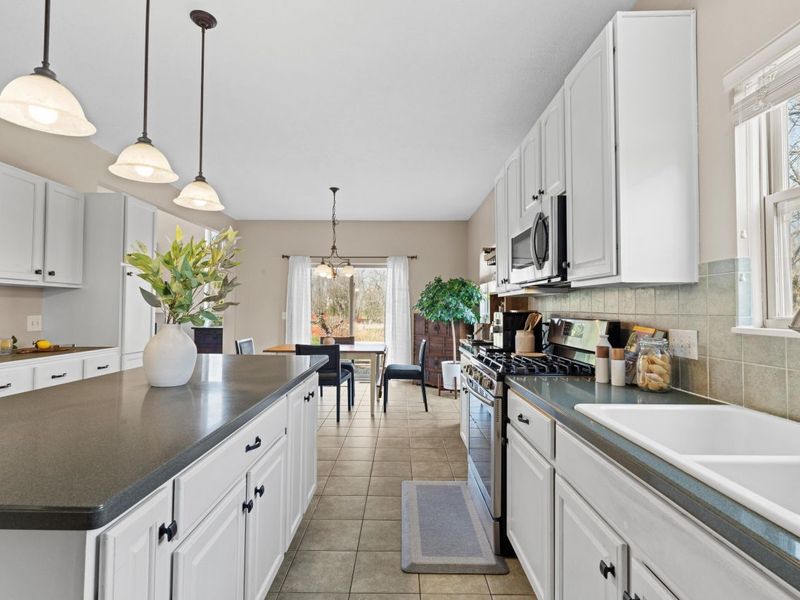 8048 Lombard Way, Dublin, OH 43016 Photo 8