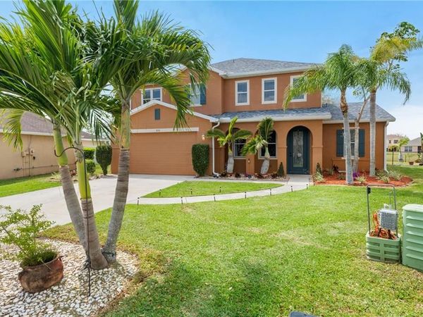 8130 Blue Daze CT , LEHIGH ACRES, FL 33972