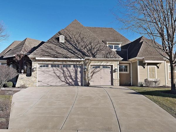 2907 Broken Arrow COURT, Waukesha, WI 53189