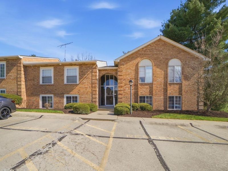 5160 Old Oak Trail, Unit 25, Delhi Twp, OH 45238 Photo 3