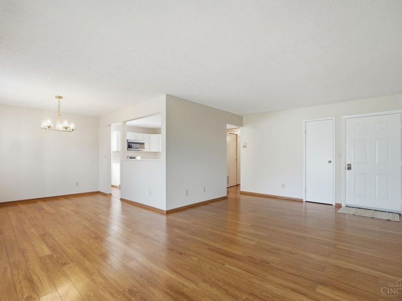 5160 Old Oak Trail, Unit 25, Delhi Twp, OH 45238 Photo 7