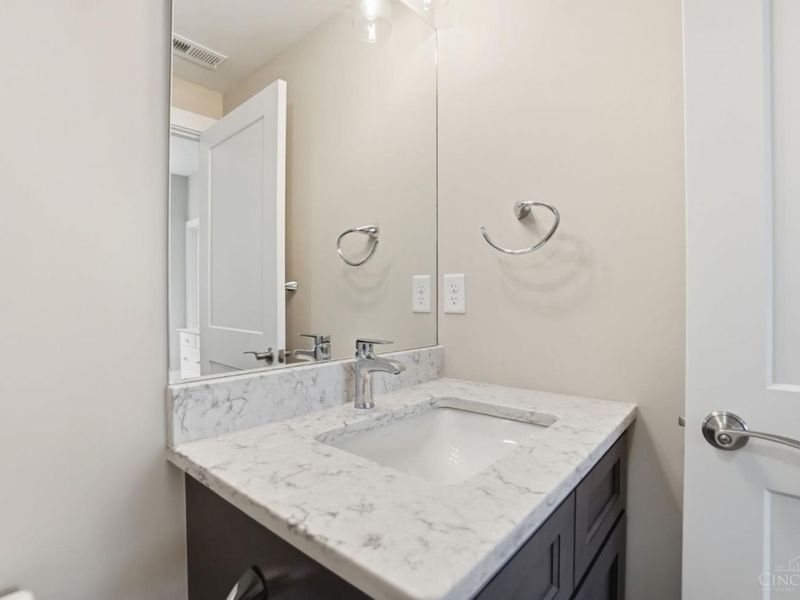 2711 Hyde Park Avenue, Unit C, Cincinnati, OH 45209 Photo 43