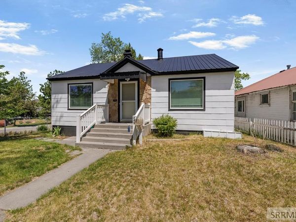 249 E 1st S, REXBURG, ID 83440