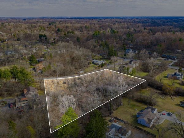 25099 Edgemont Drive, Southfield, MI 48033