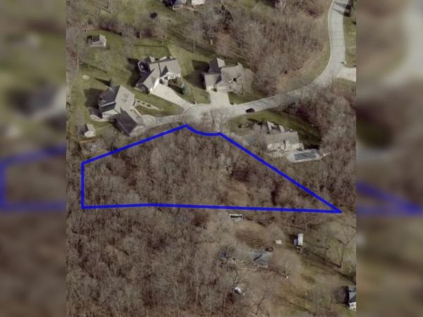 55902 Little Creek Lane, Middlebury, IN 46540