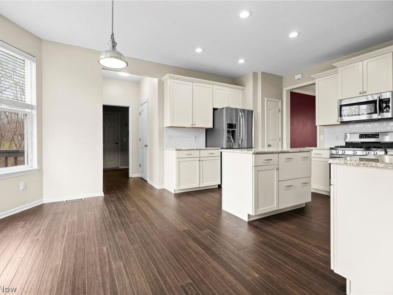 924 Theora Drive , Brunswick, OH 44212 Photo 13