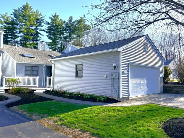 9 Bucks Hill Road, Durham, NH 03824
