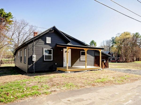 6 Myrtle Street, Madison, ME 04950