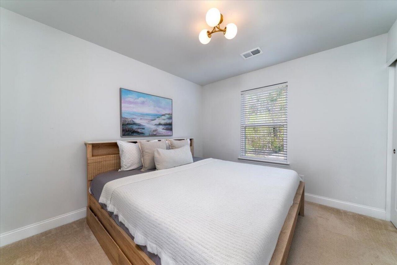 3000 Conservancy Lane Photo 17