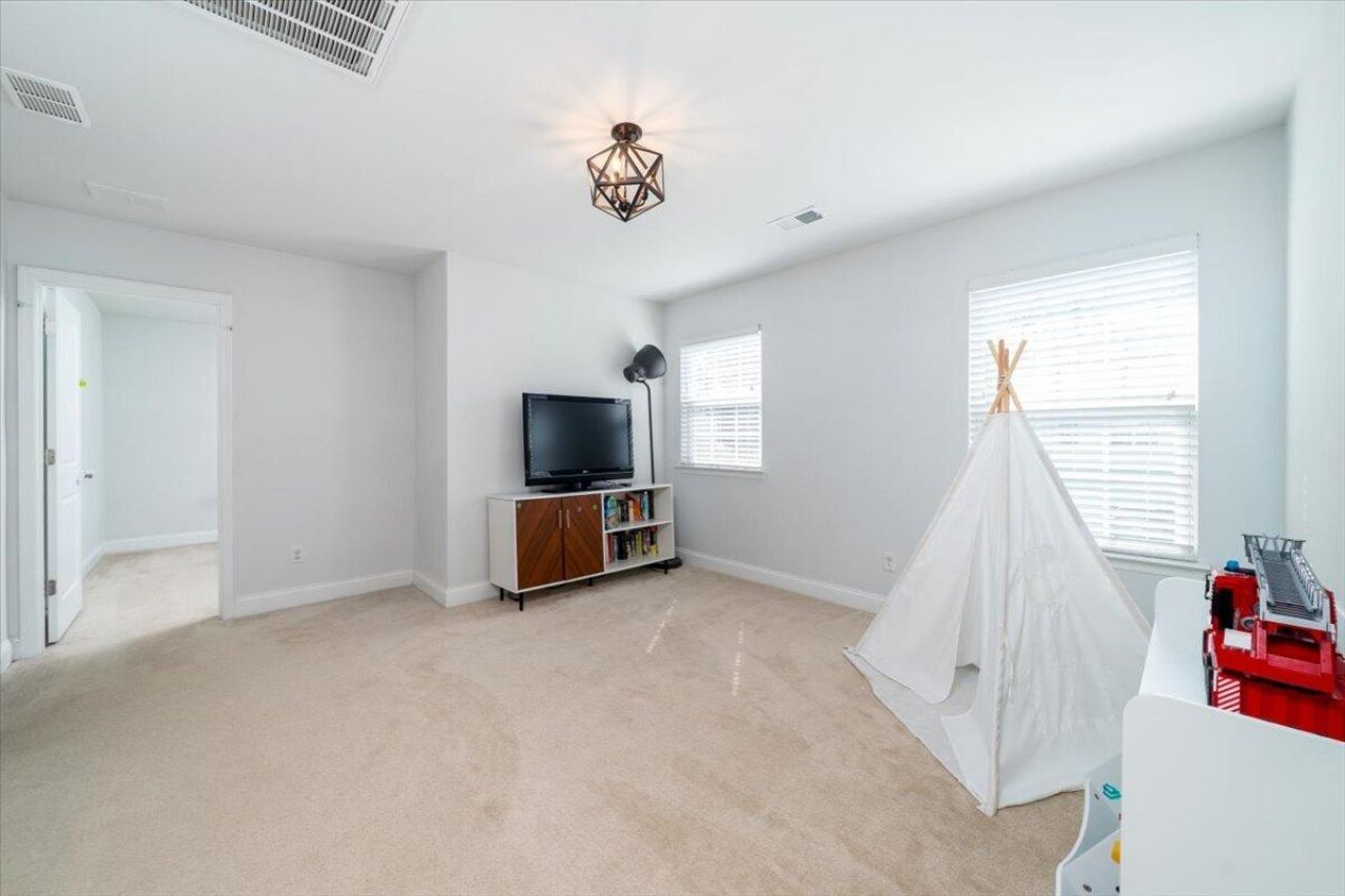 3000 Conservancy Lane Photo 20