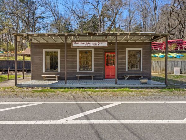 1203 Highway 70 , Kingston Springs, TN 37082