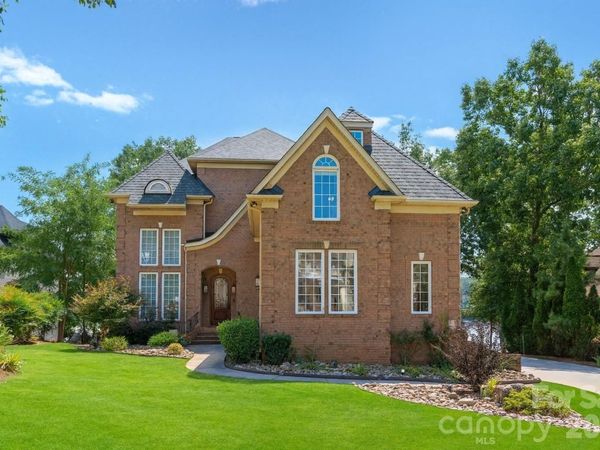 3251 Lake Pointe Drive , Belmont, NC 28012