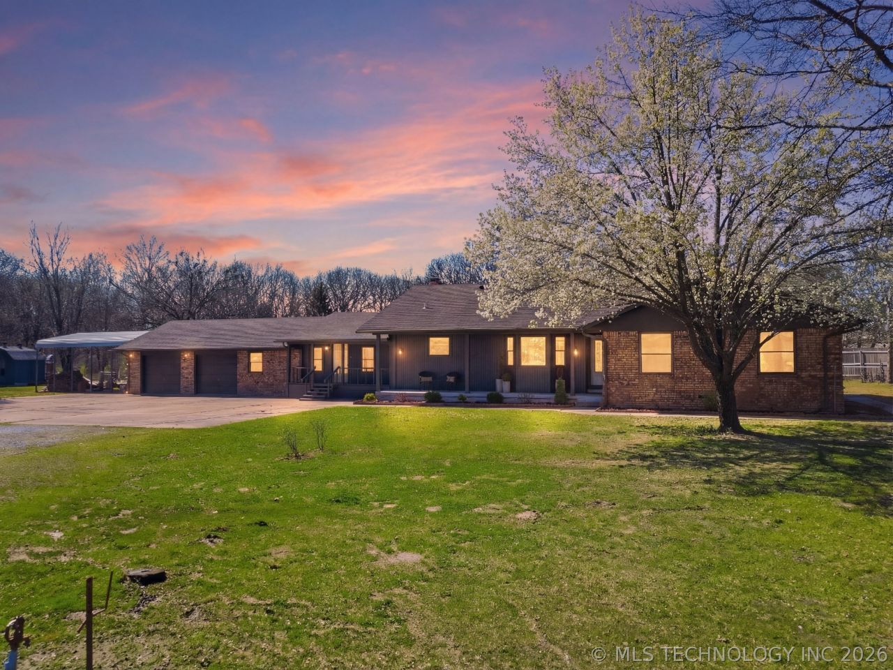 13174 S 257th East Avenue, Coweta, OK 74429 Main Photo