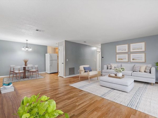 32 Thayer Pond, Unit 17, Oxford, MA 01537