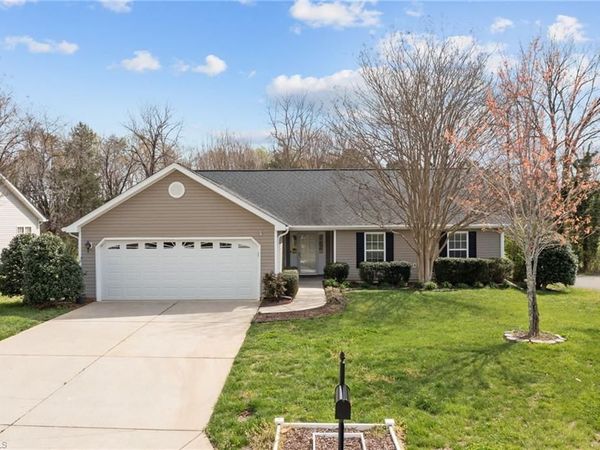 517 Walnut Crossing Drive, Whitsett, NC 27377