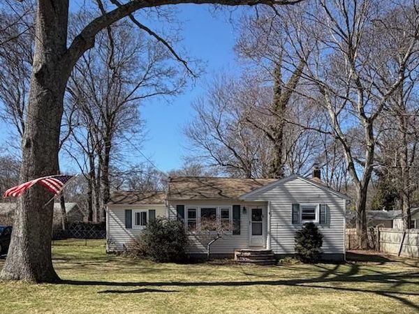 4 White Oak Street , Middle Island, NY 11953