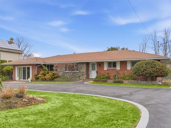 137 Burr Road , East Northport, NY 11731